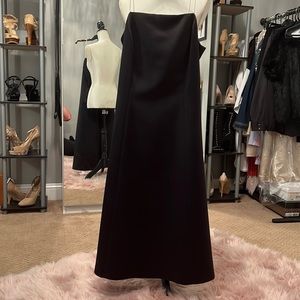 Women’s plus size satin black maxi dress with spaghetti straps white. Size 16 W.